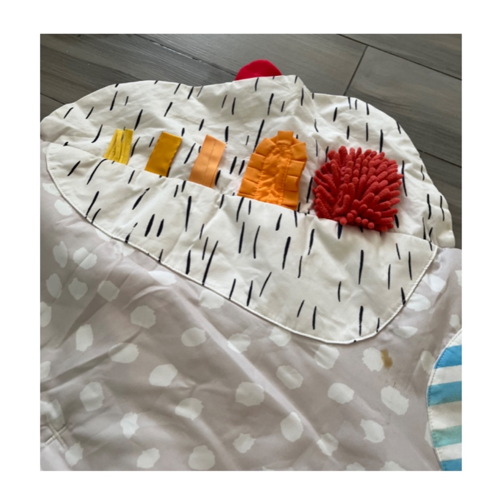 Lovevery Activity Mat - Picture 6 of 13